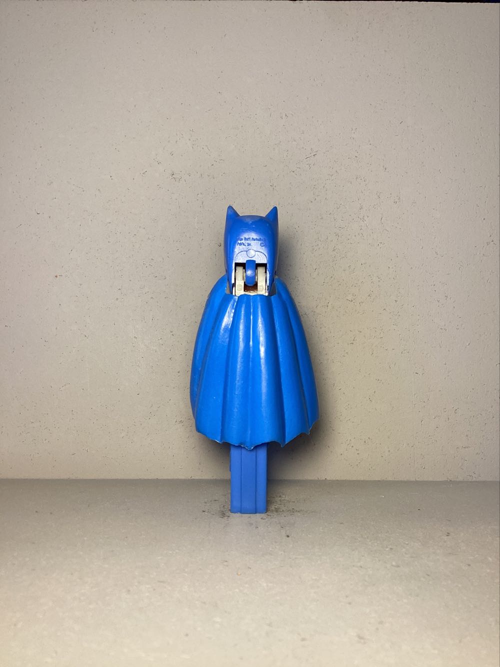 Super Heroes & Villains, Justice League- Batman with Cape - Licenced Characters pez collectible - Main Image 3