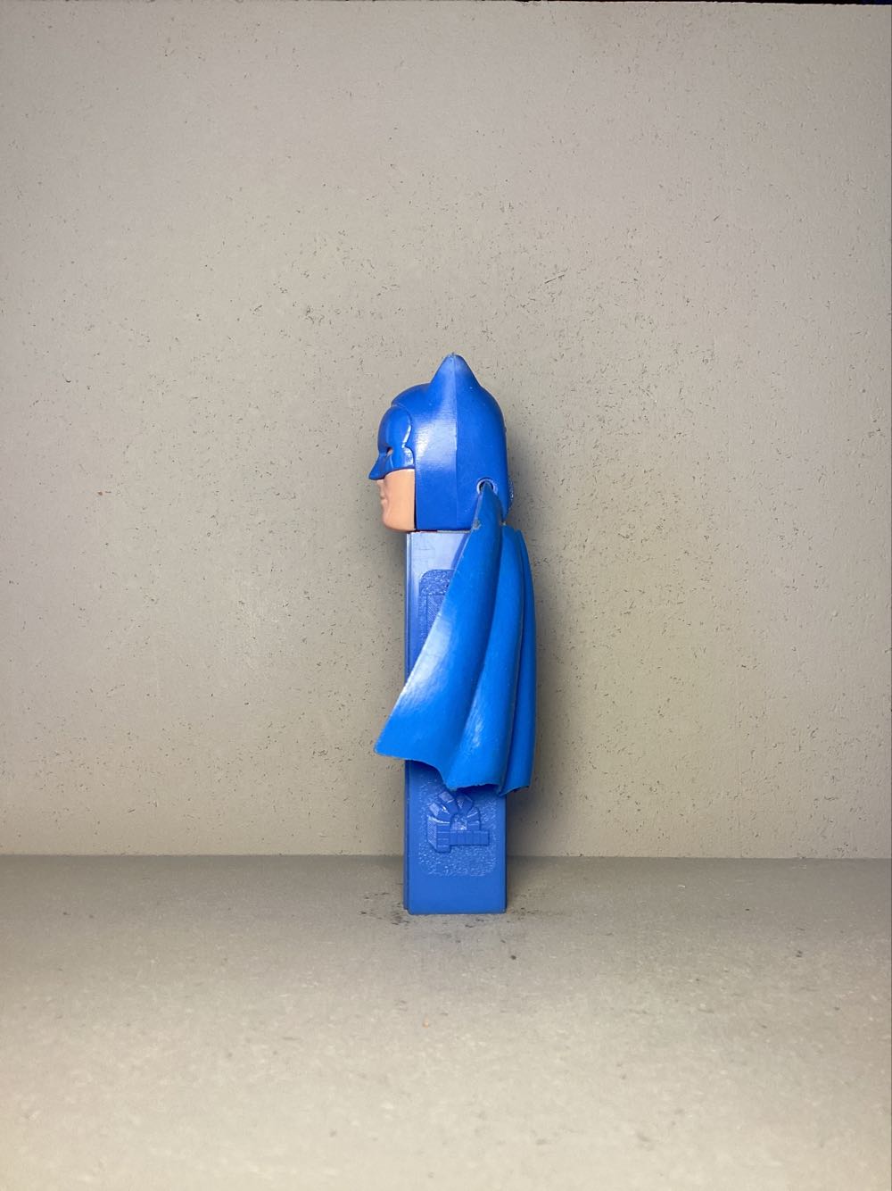 Super Heroes & Villains, Justice League- Batman with Cape - Licenced Characters pez collectible - Main Image 4