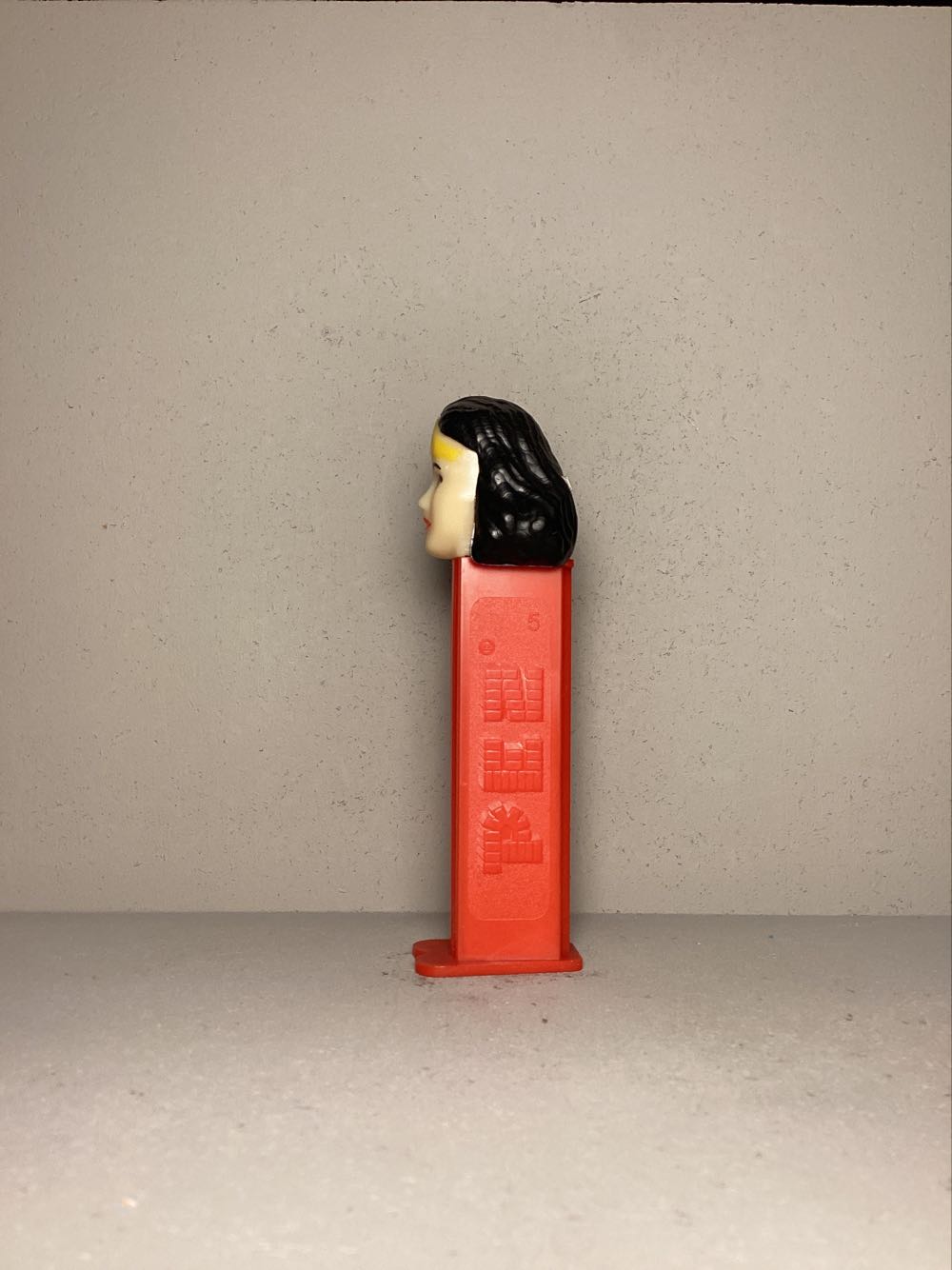 Super Heroes & Villains, Justice League- Wonder Woman A, Hard Head - Licenced Characters pez collectible - Main Image 4