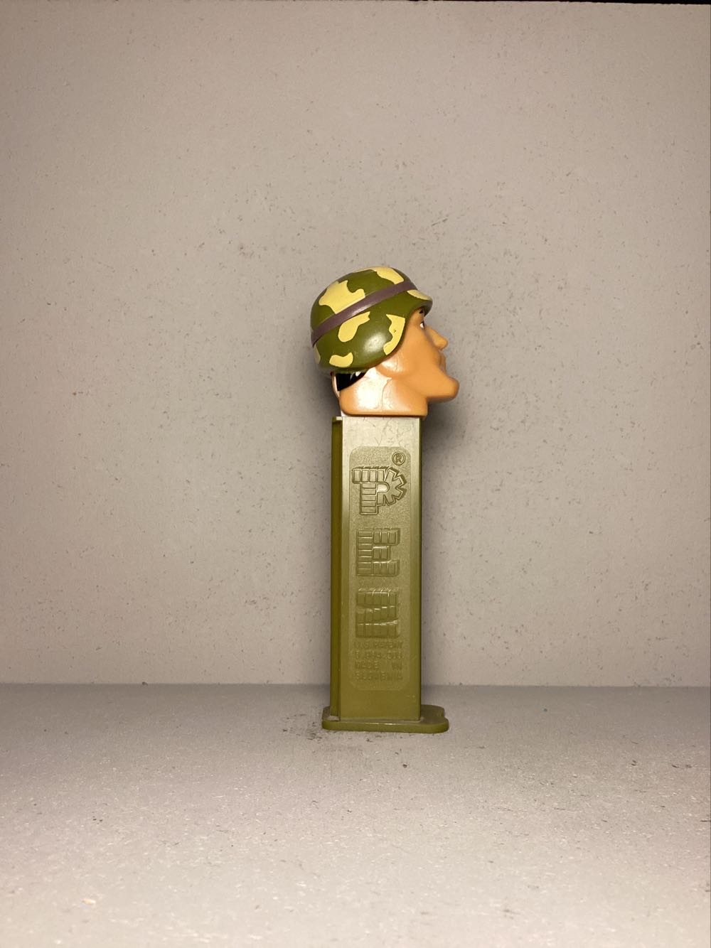Emergency Heroes - Army Ranger - Emergency Heroes pez collectible - Main Image 2