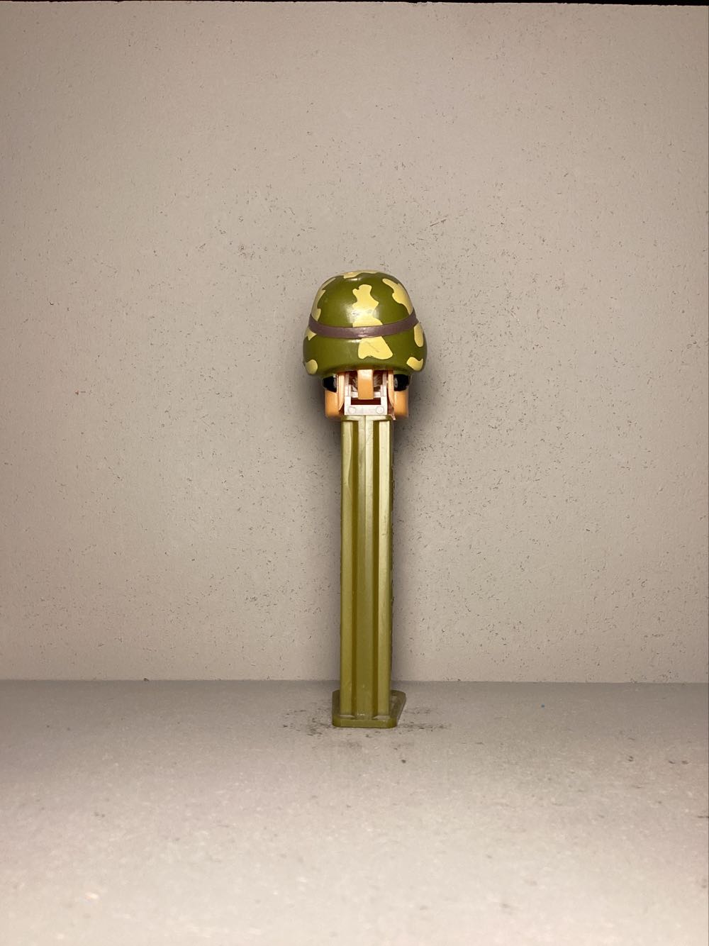 Emergency Heroes - Army Ranger - Emergency Heroes pez collectible - Main Image 3