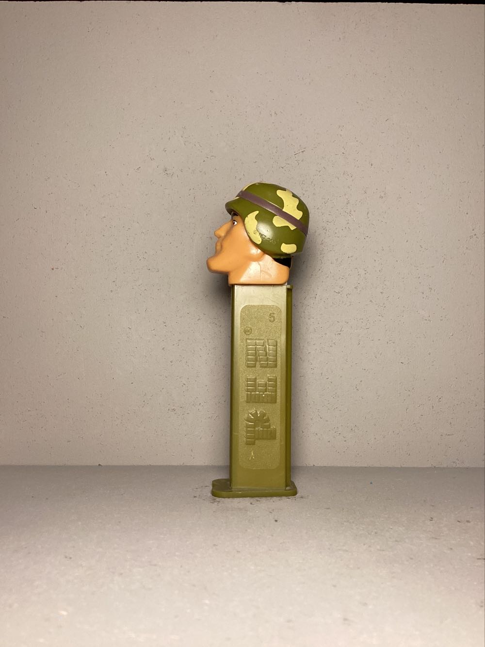Emergency Heroes - Army Ranger - Emergency Heroes pez collectible - Main Image 4
