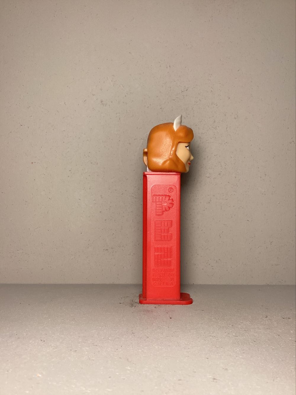 Heroes- Nurse - Heroes pez collectible - Main Image 2