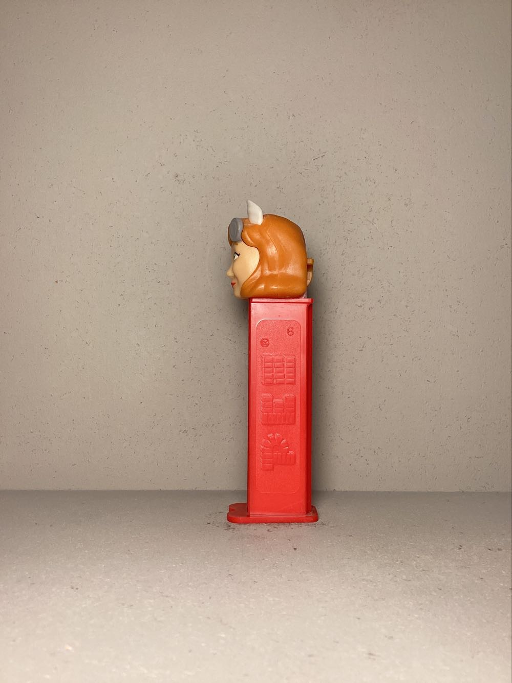 Heroes- Nurse - Heroes pez collectible - Main Image 4