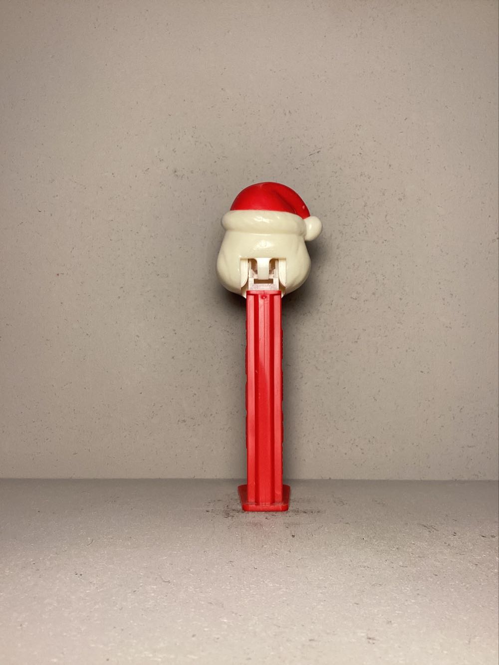Santa Claus - E  - Holiday pez collectible - Main Image 3