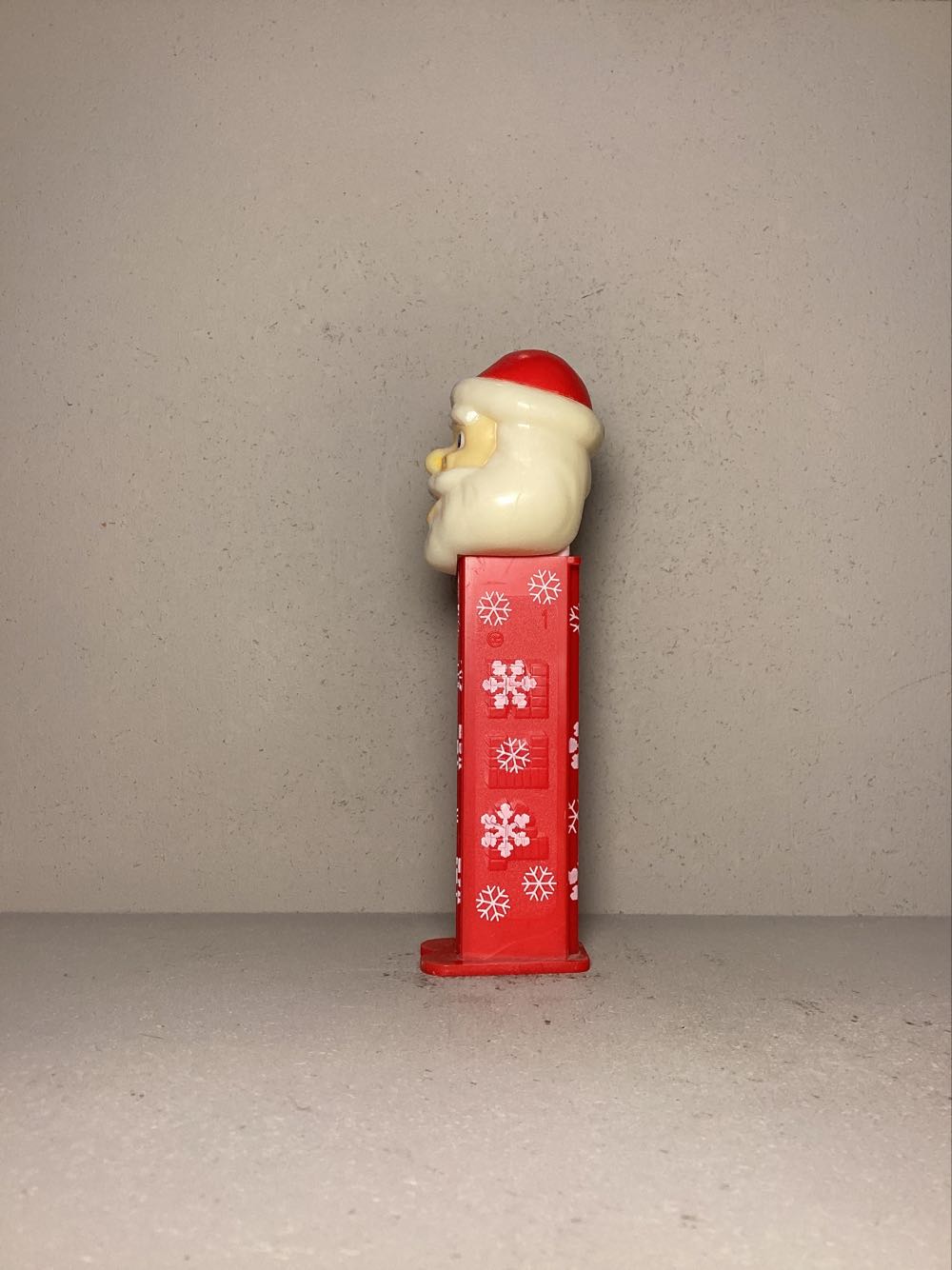 Christmas-Santa Claus D - Holiday pez collectible - Main Image 4