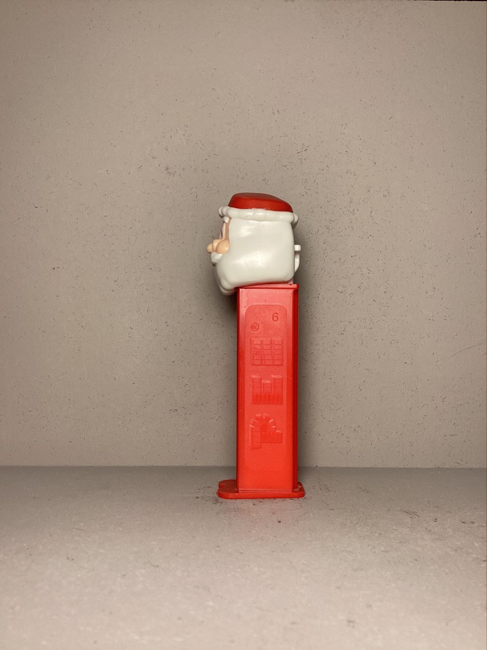 Christmas: Santa Claus E - Holiday pez collectible - Main Image 4