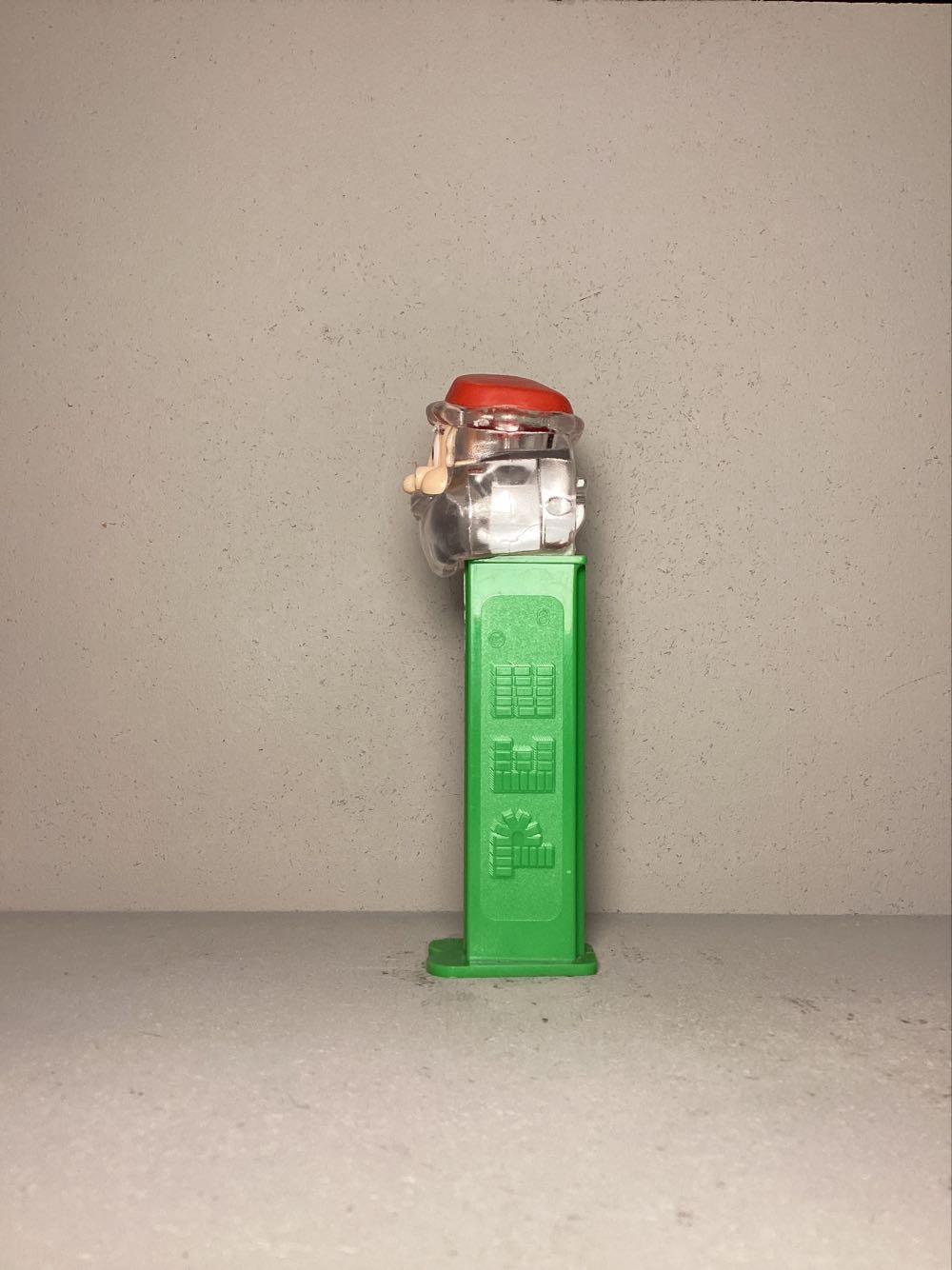 Christmas: Santa Claus E - Holiday pez collectible - Main Image 4