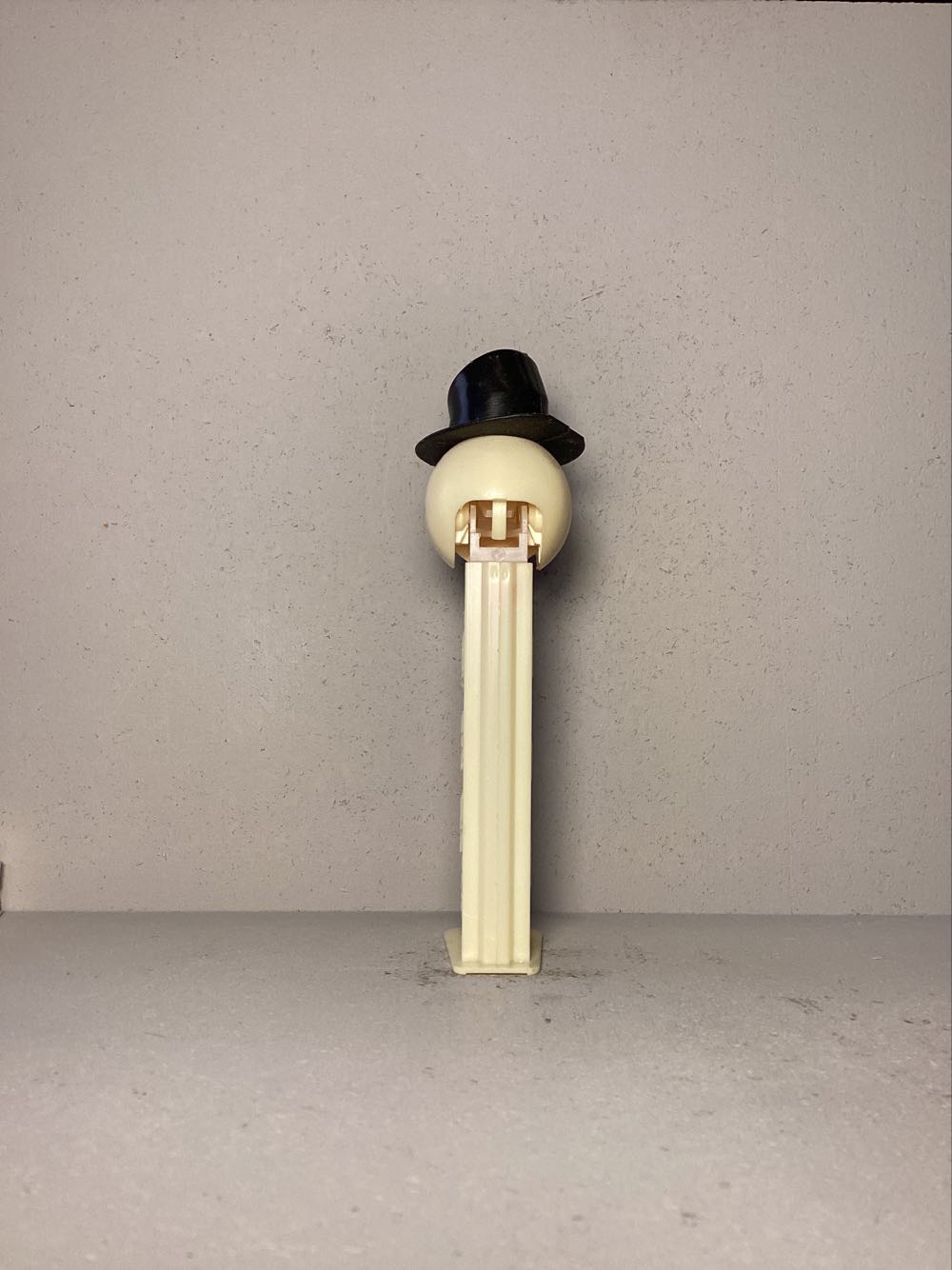 Christmas- Santa Claus B - Holiday pez collectible - Main Image 3