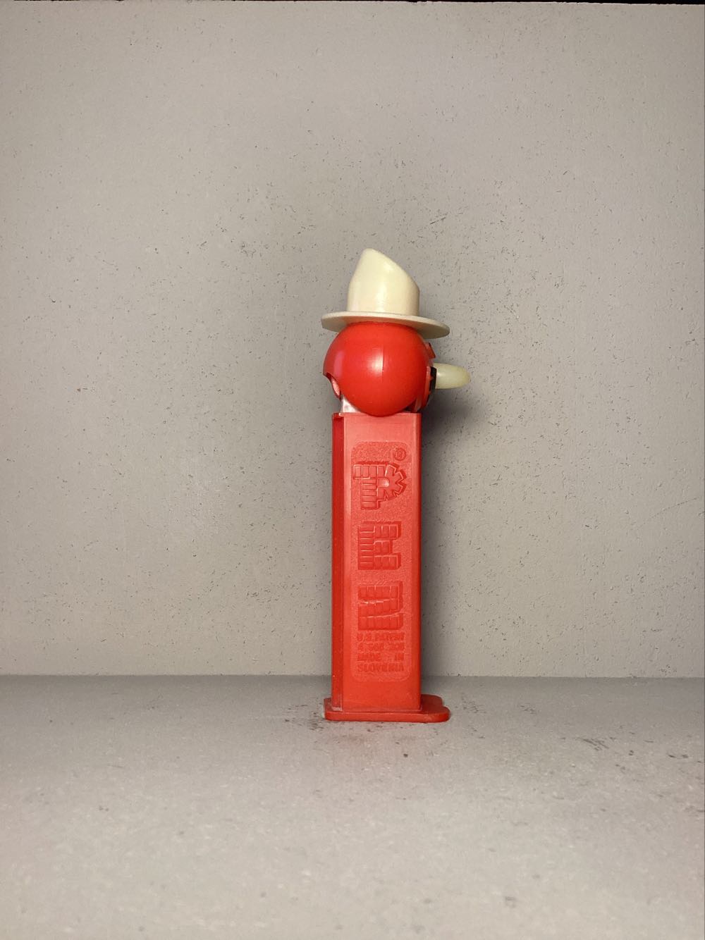 Christmas - Snowman B - Holiday pez collectible - Main Image 2