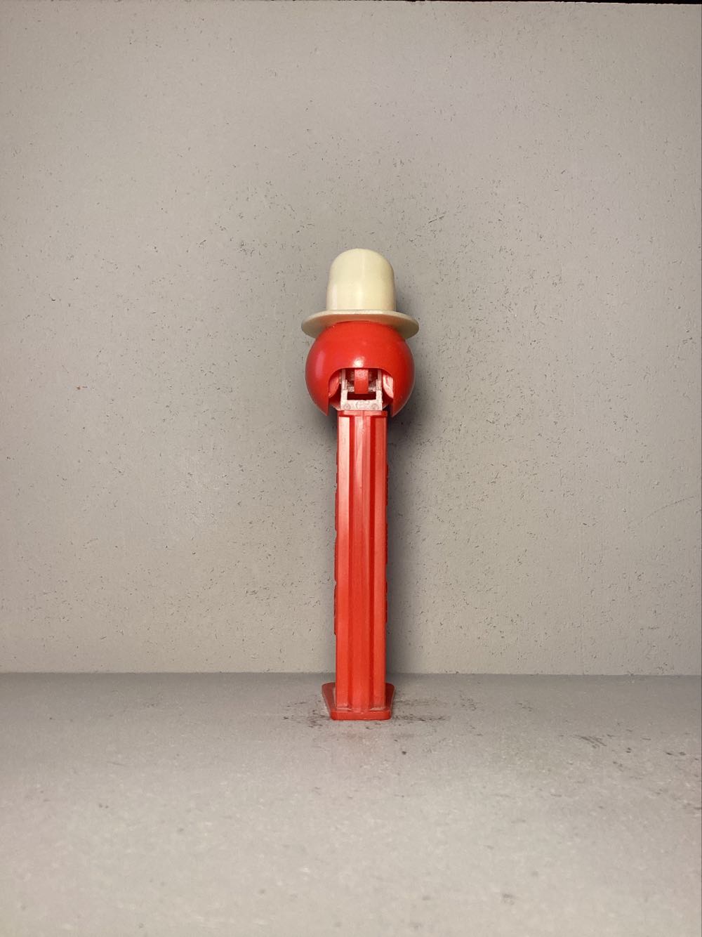 Christmas - Snowman B - Holiday pez collectible - Main Image 3