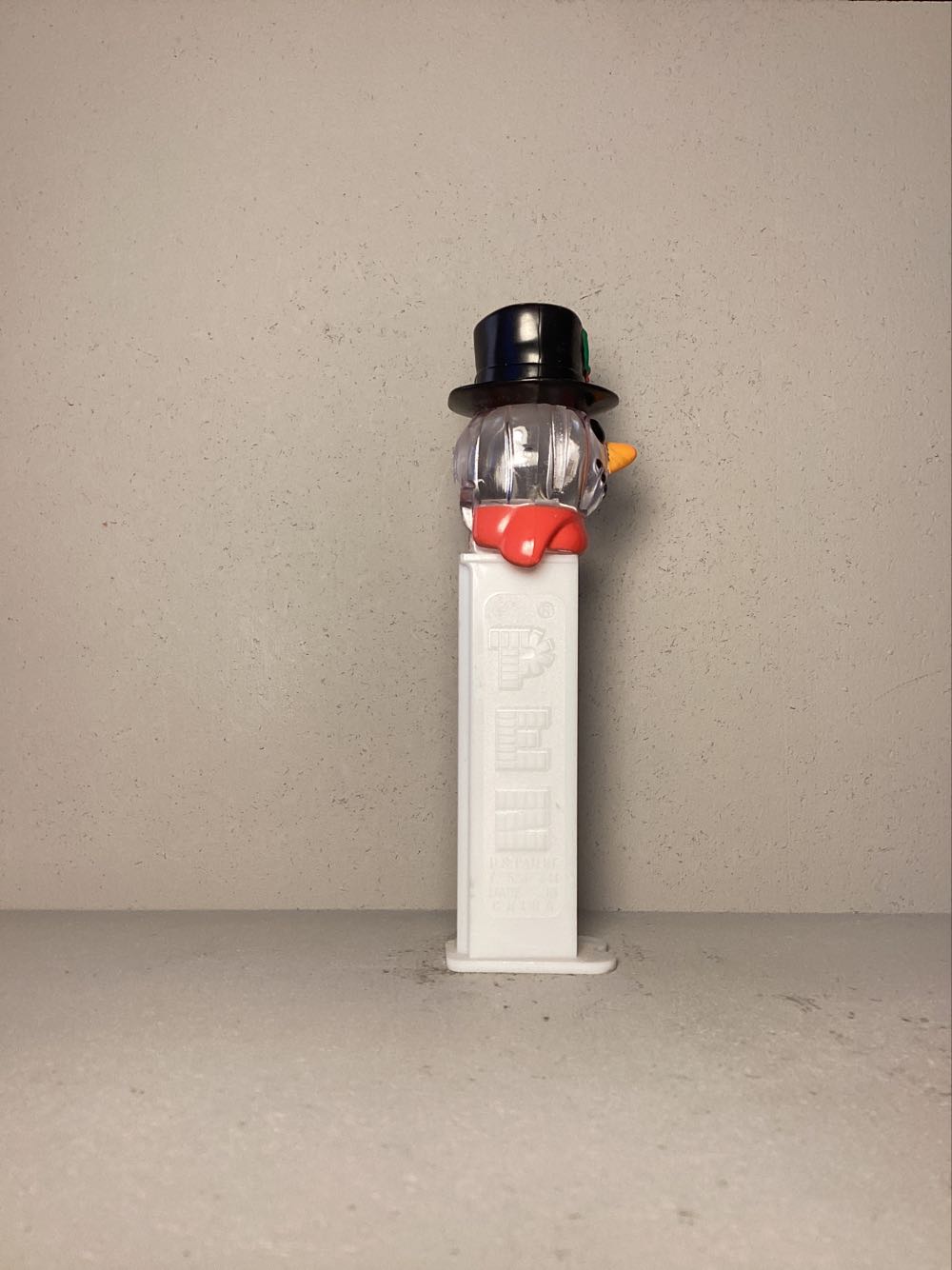 Christmas- Snowman C - Holiday pez collectible - Main Image 2