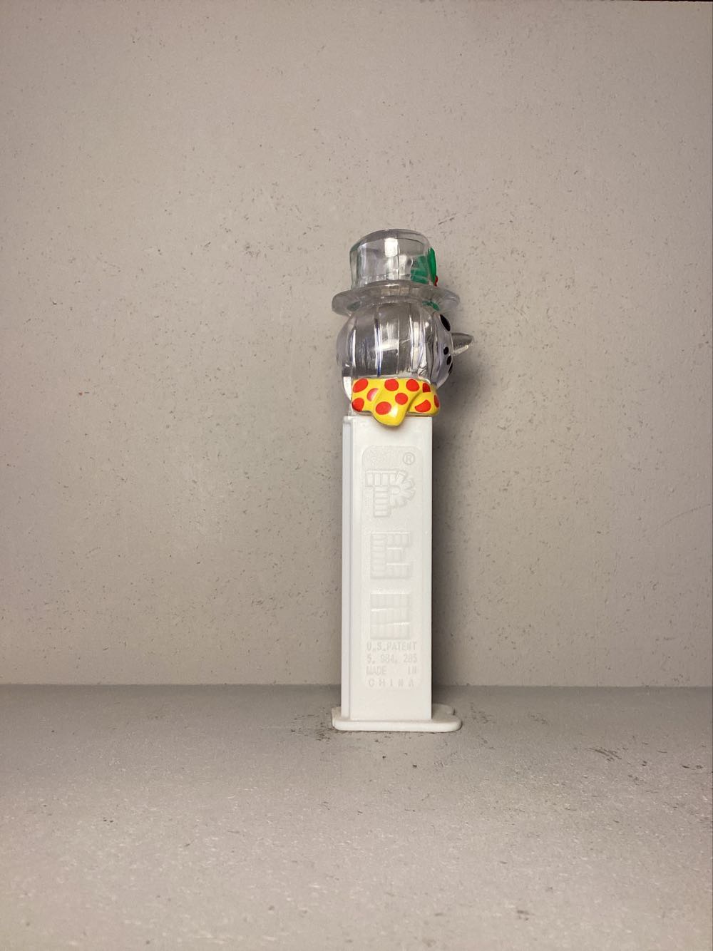 Christmas- Snowman C - Holiday pez collectible - Main Image 2