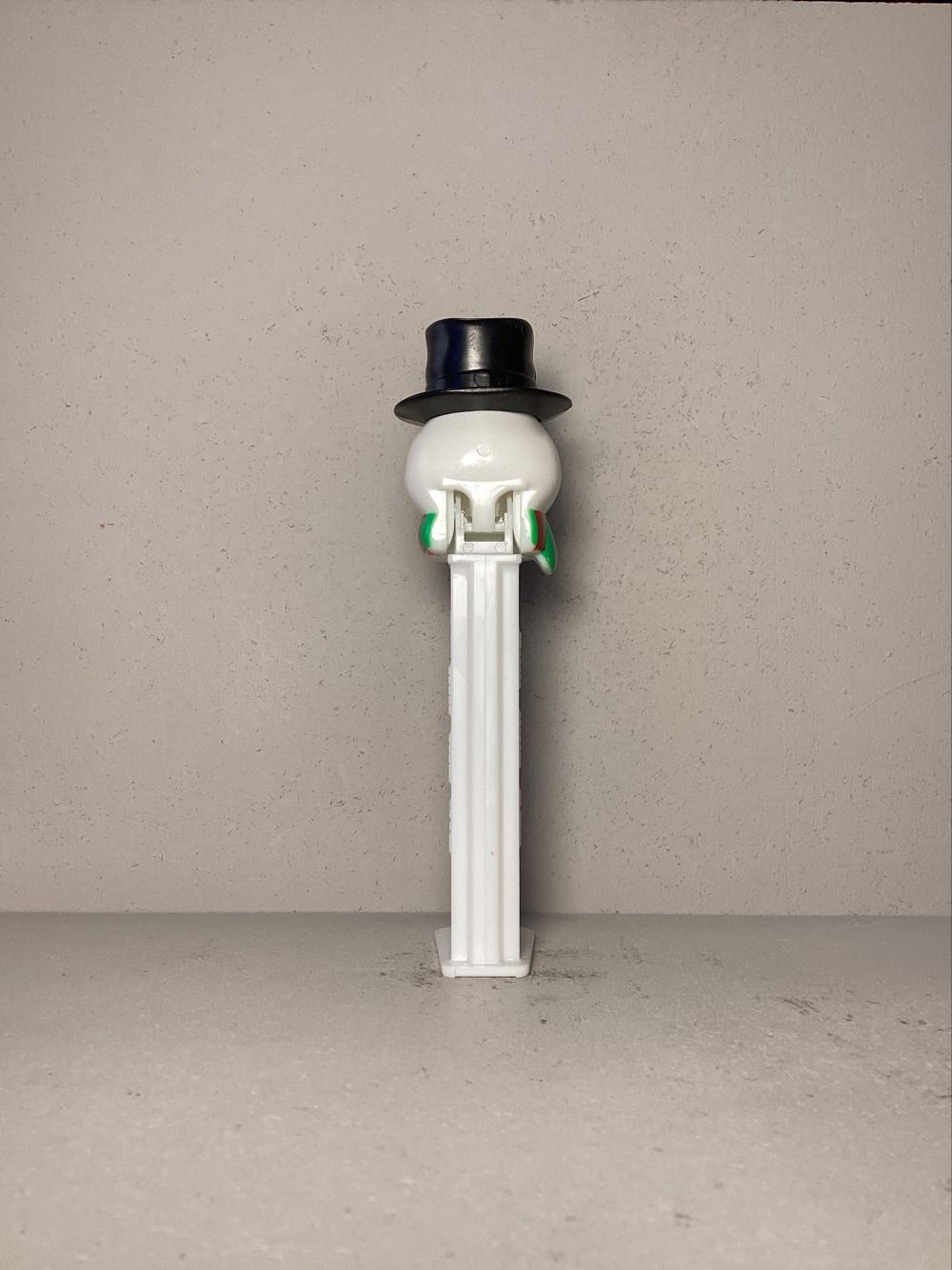 Christmas- Snowman C - Holiday pez collectible - Main Image 3