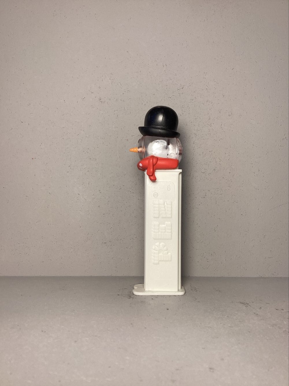 Christmas- Snowman D - Holiday pez collectible - Main Image 4