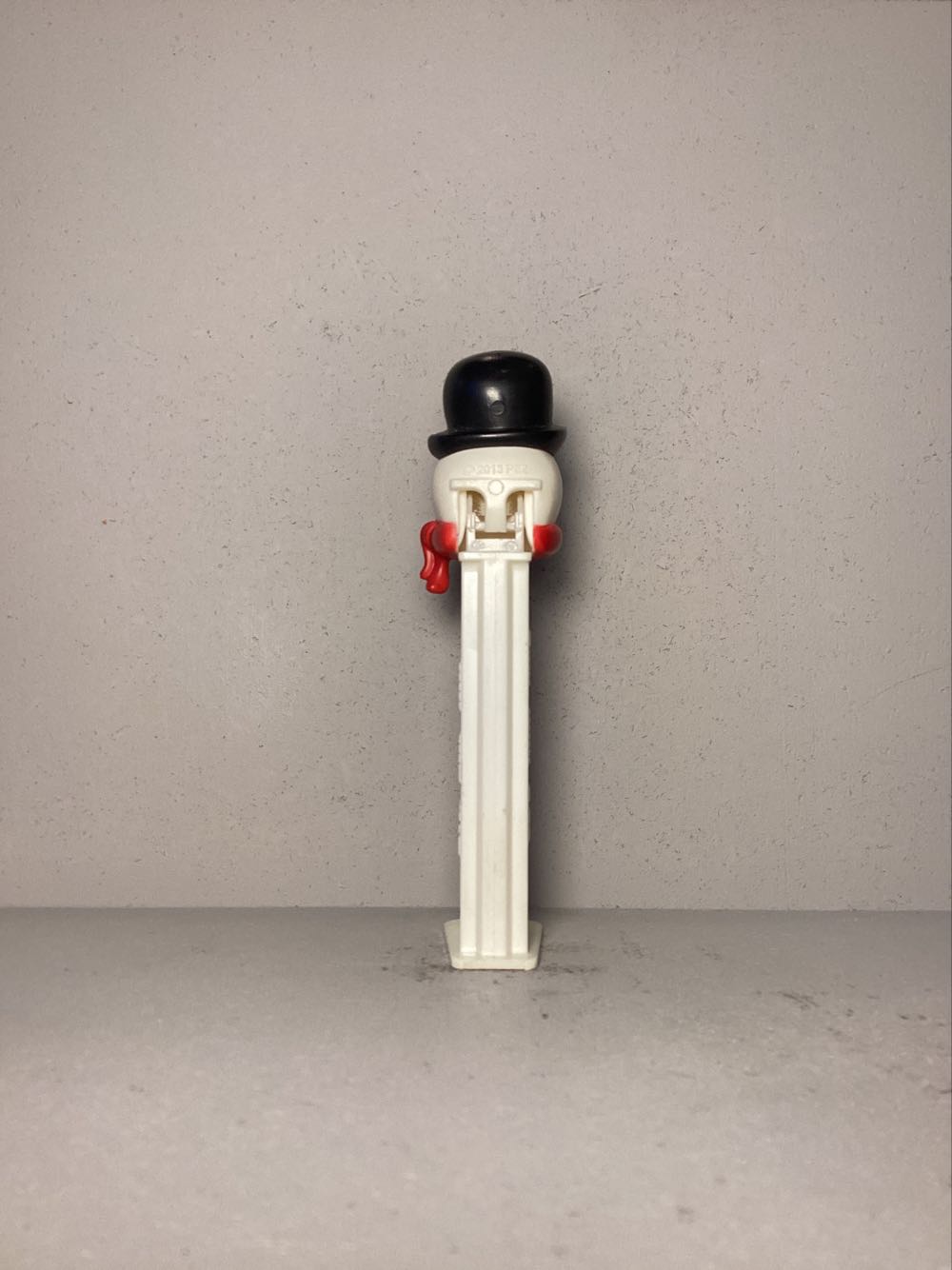 Christmas - Snowman D - Holiday pez collectible - Main Image 3