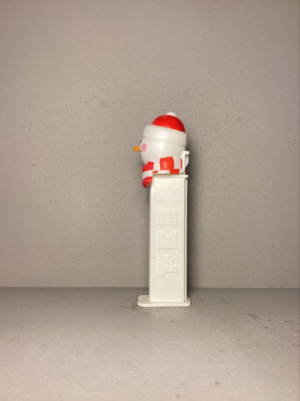 Christmas- Snowman E - Holiday pez collectible - Main Image 4