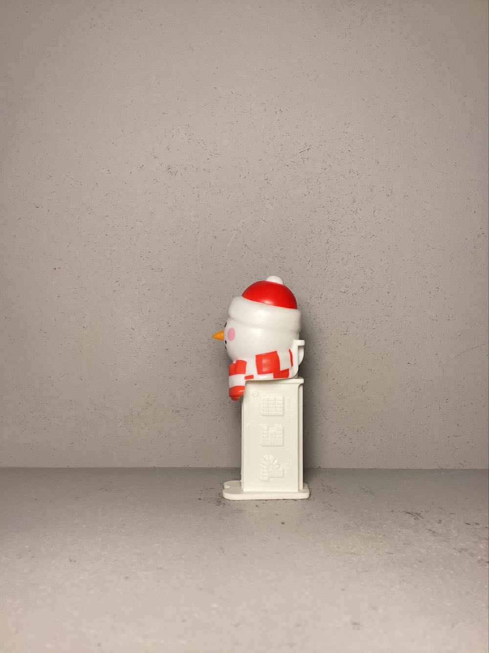 Christmas - Snowman E - Holiday pez collectible - Main Image 4