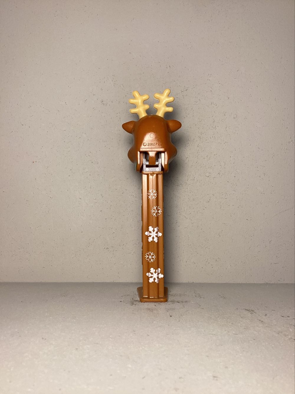 Christmas - Reindeer A - Holiday pez collectible - Main Image 3