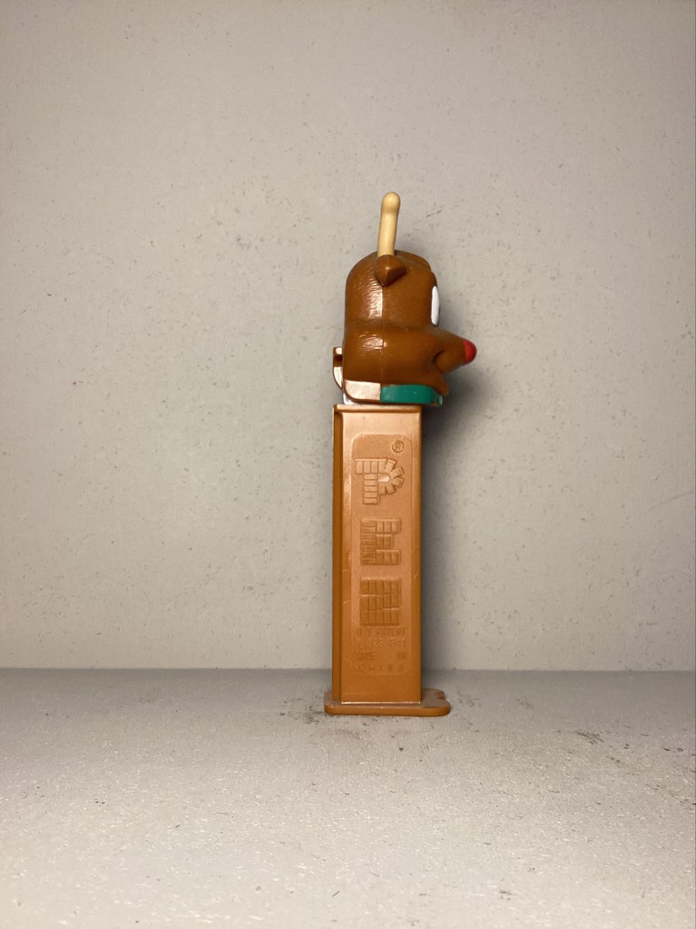 Christmas- Reindeer B - Holiday pez collectible - Main Image 2