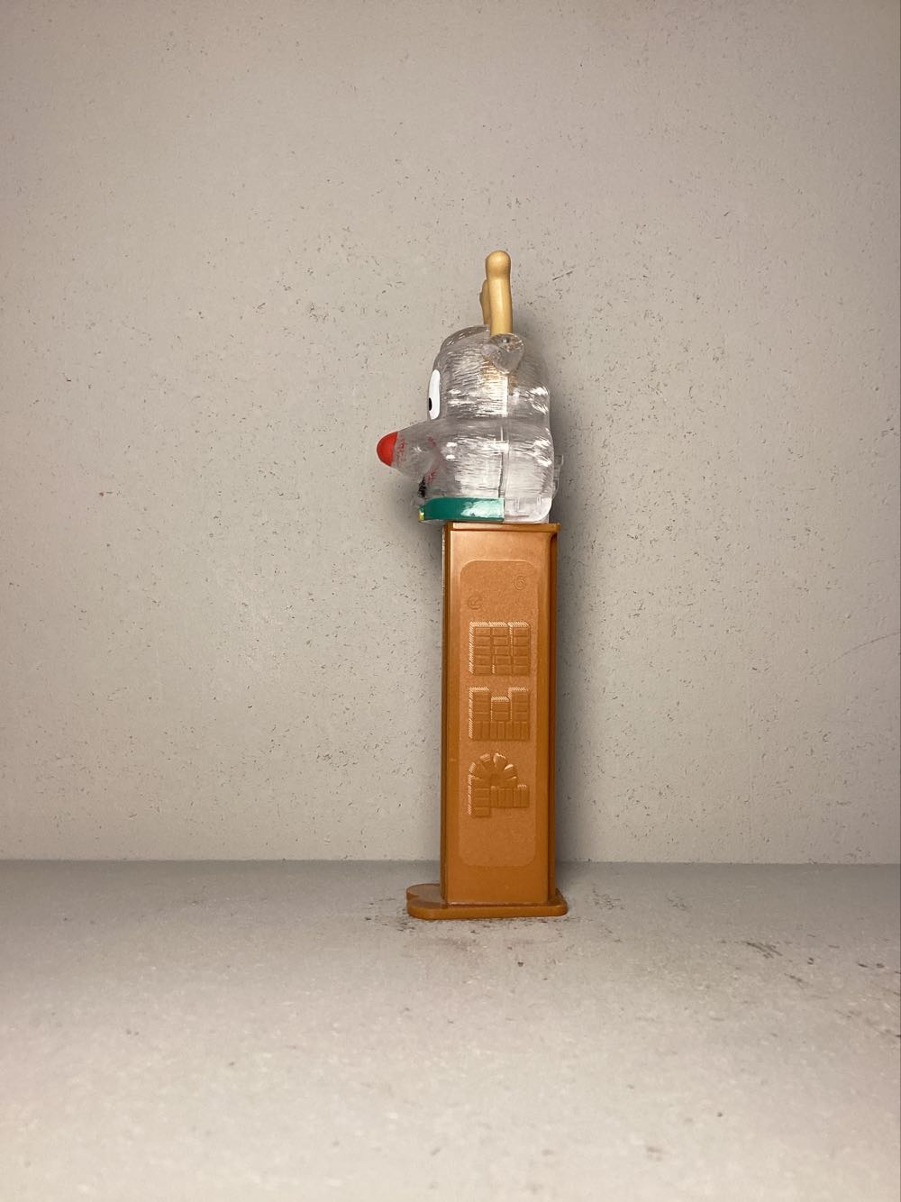 Christmas- Reindeer B - Holiday pez collectible - Main Image 4