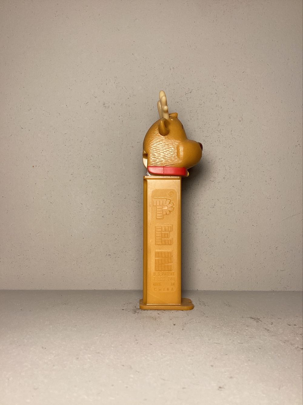 Christmas- Reindeer C - Holiday pez collectible - Main Image 2
