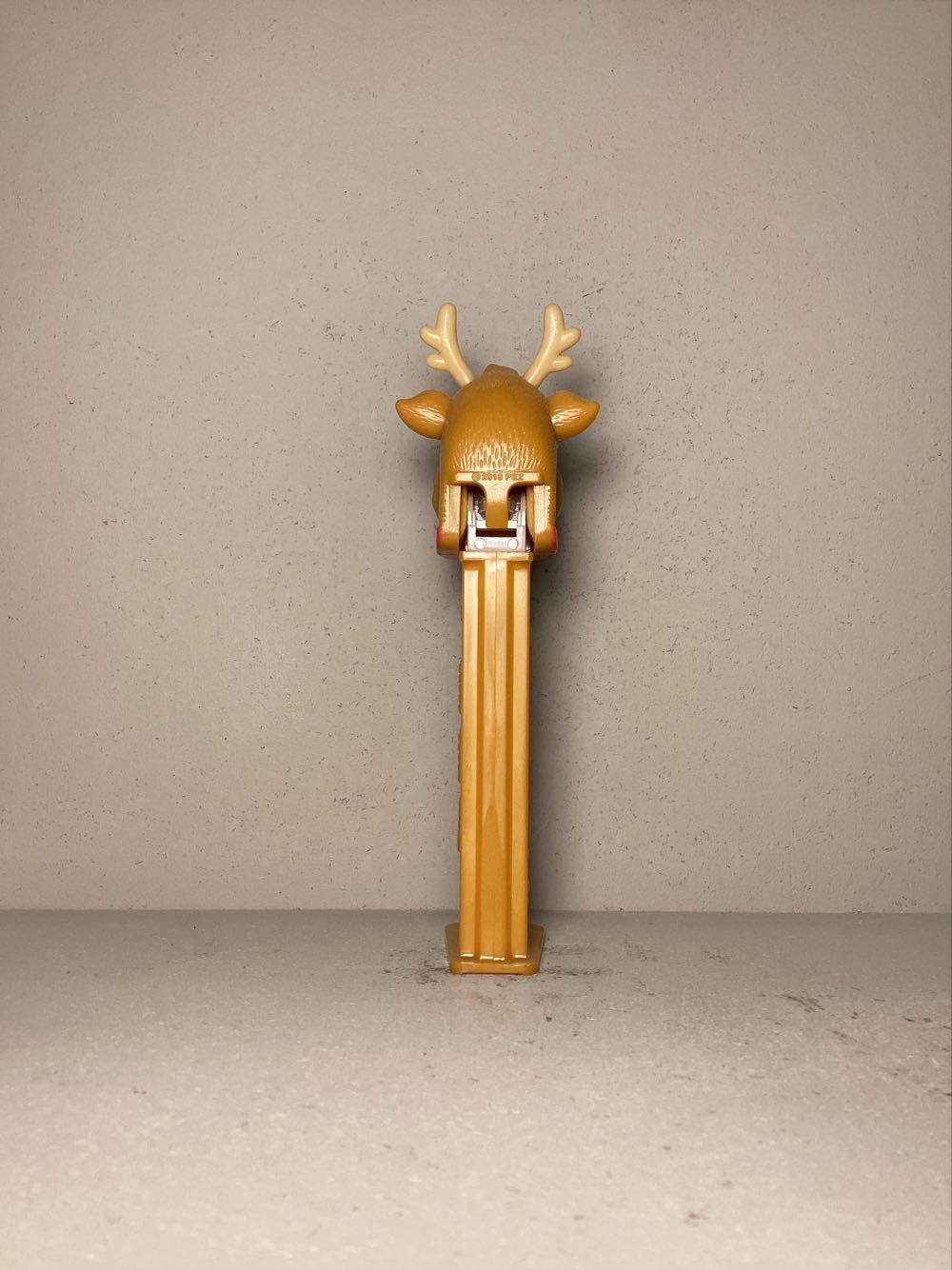 Christmas- Reindeer C - Holiday pez collectible - Main Image 3