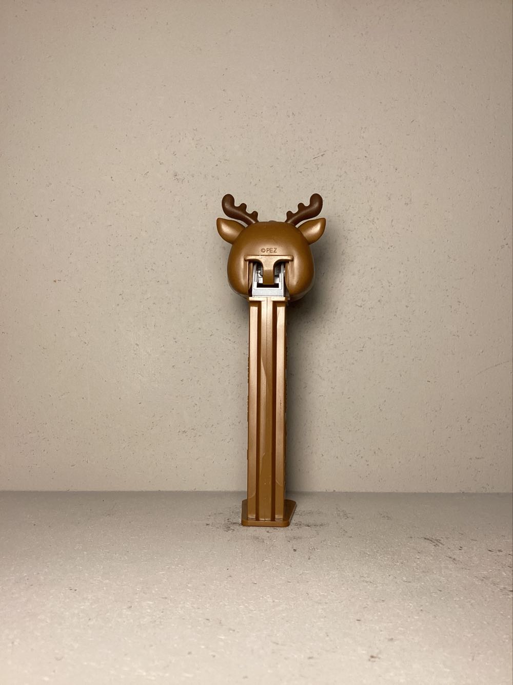 Christmas- Reindeer D - Holiday pez collectible - Main Image 3