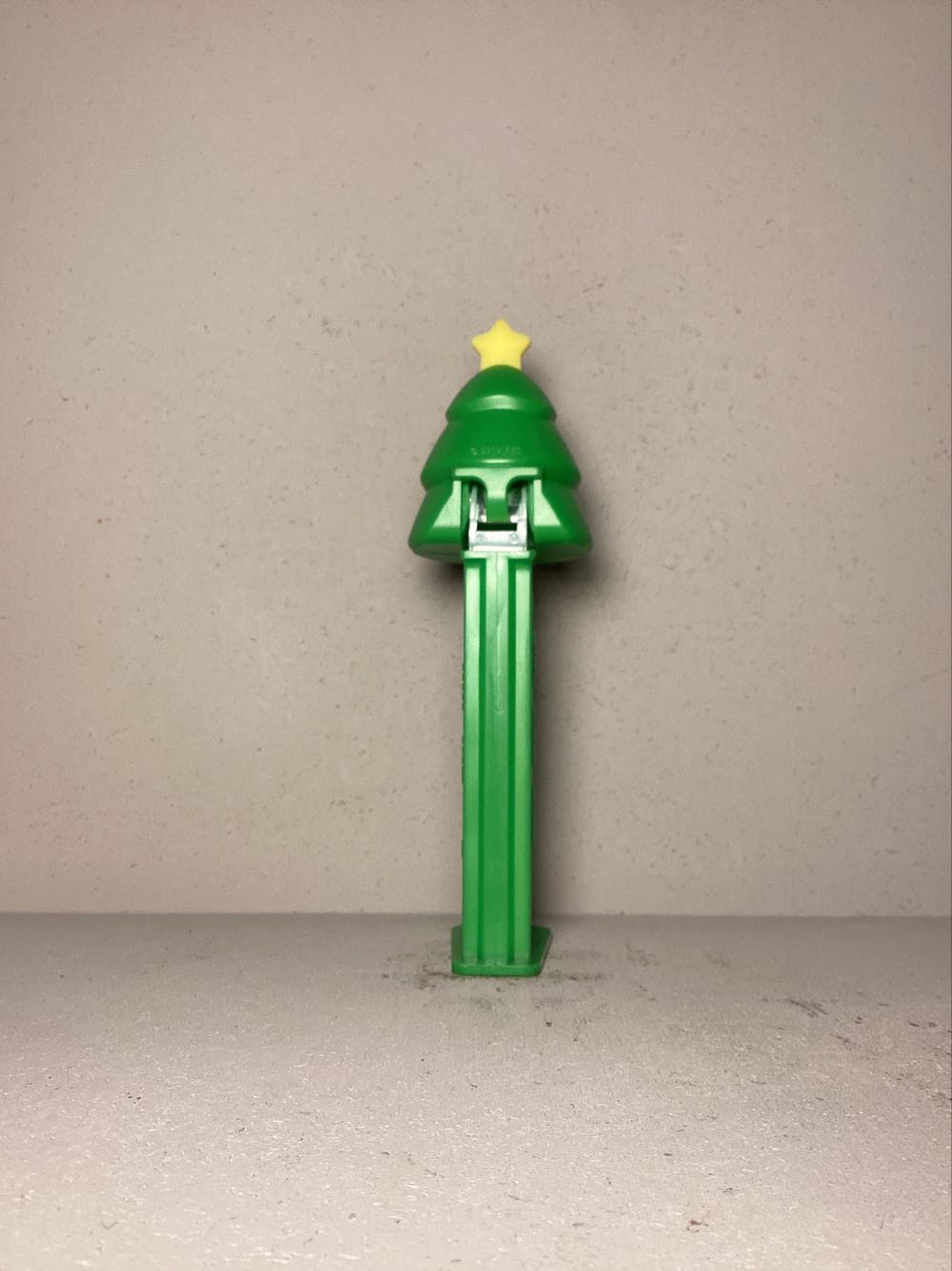Christmas- Christmas Tree - Holiday pez collectible - Main Image 3