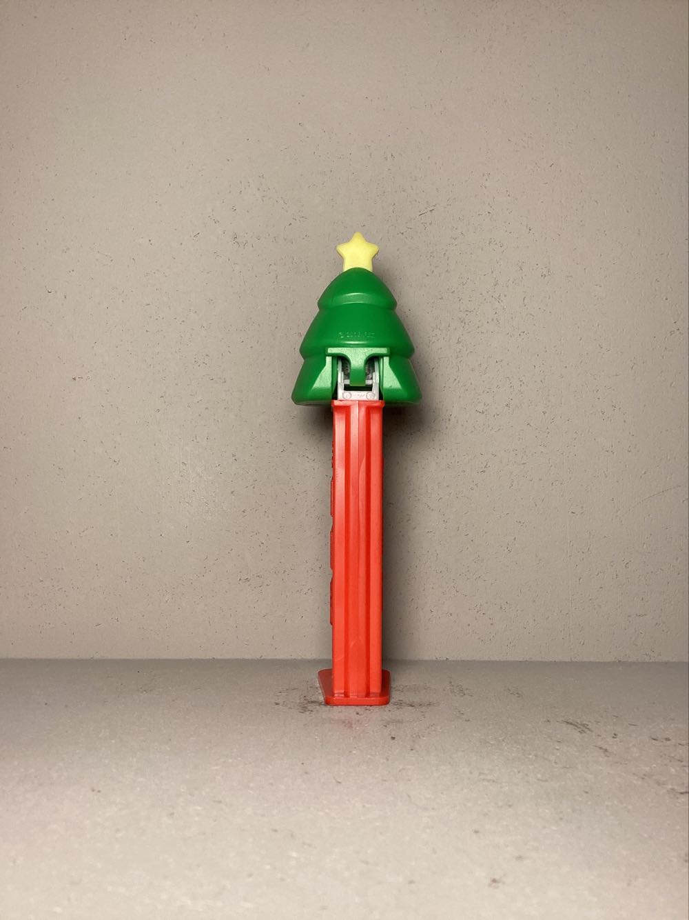 Christmas- Christmas Tree - Holiday pez collectible - Main Image 3
