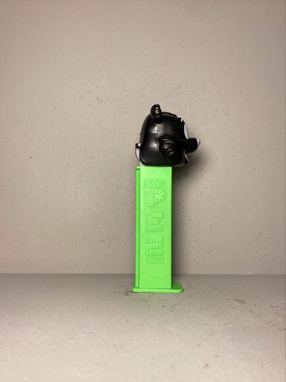 Christmas- Icee Bear B - Holiday pez collectible - Main Image 2