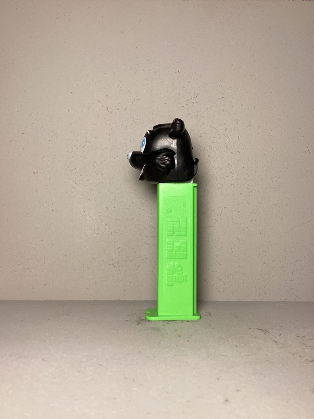 Christmas- Icee Bear B - Holiday pez collectible - Main Image 4