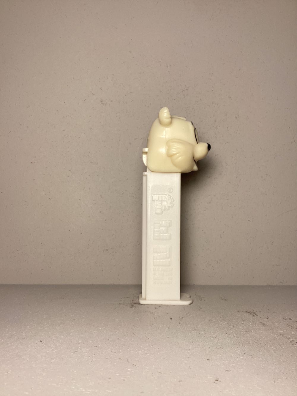 Christmas- Icee Bear B - Holiday pez collectible - Main Image 2