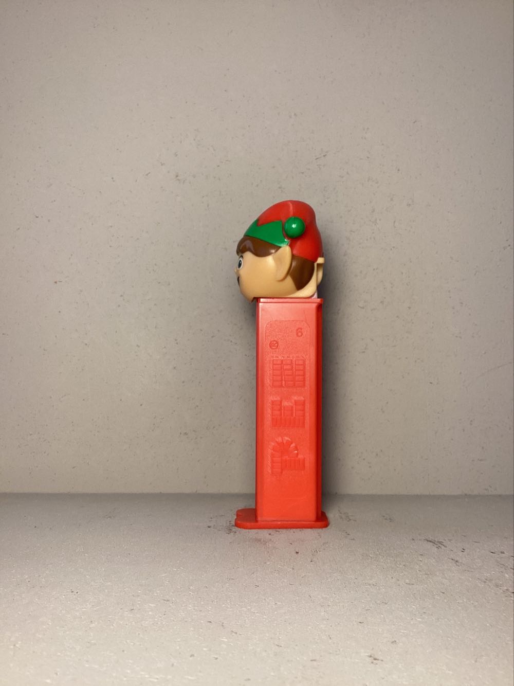 Christmas- Elf C - Holiday pez collectible - Main Image 4
