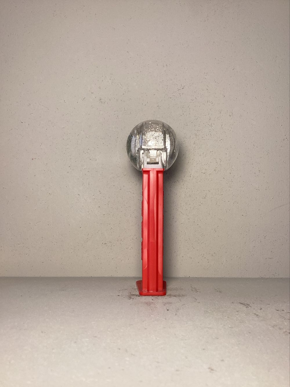 Christmas- Globe - Holiday pez collectible - Main Image 3