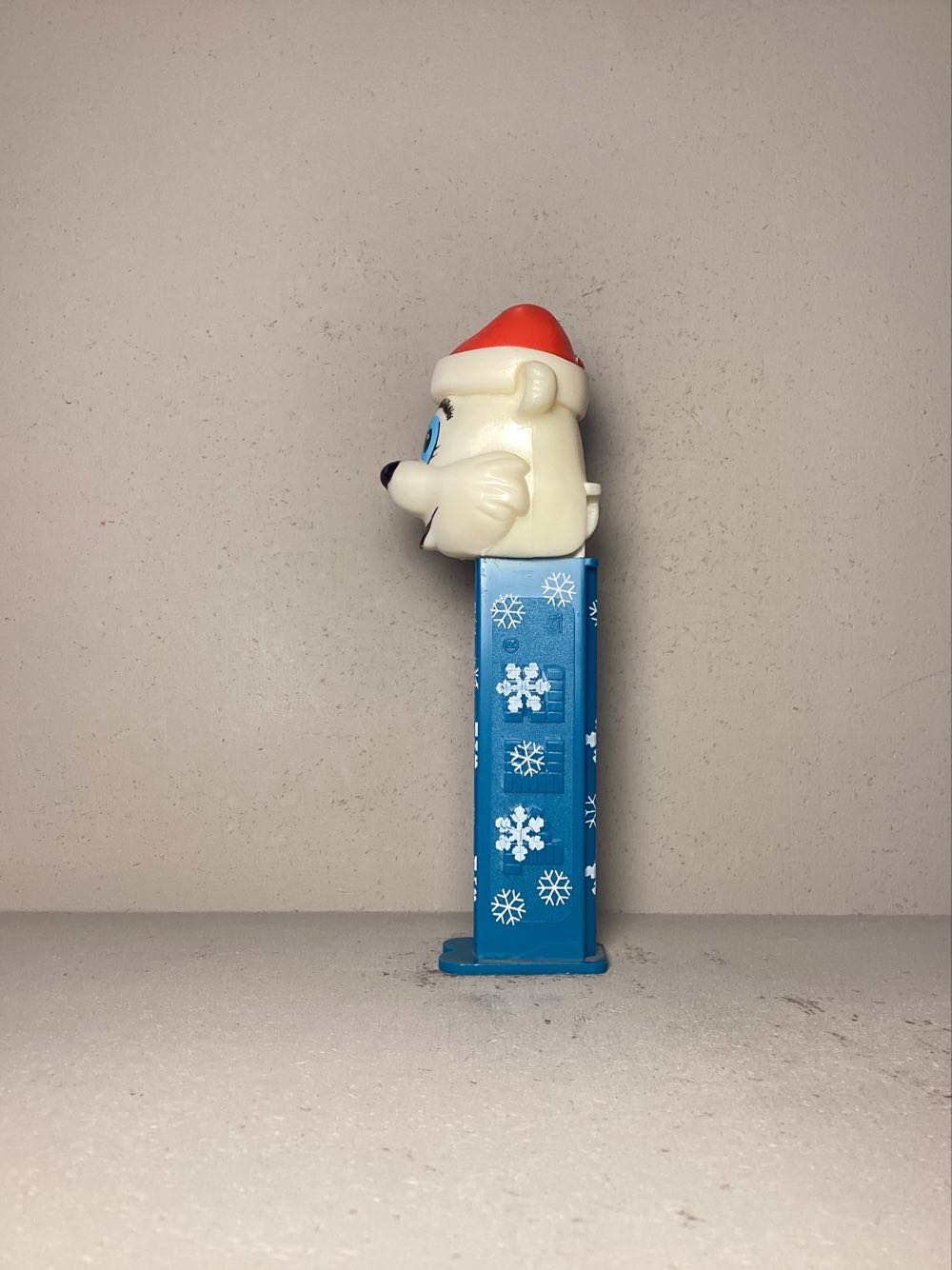 Christmas- Polar Bear A - Holiday pez collectible - Main Image 4