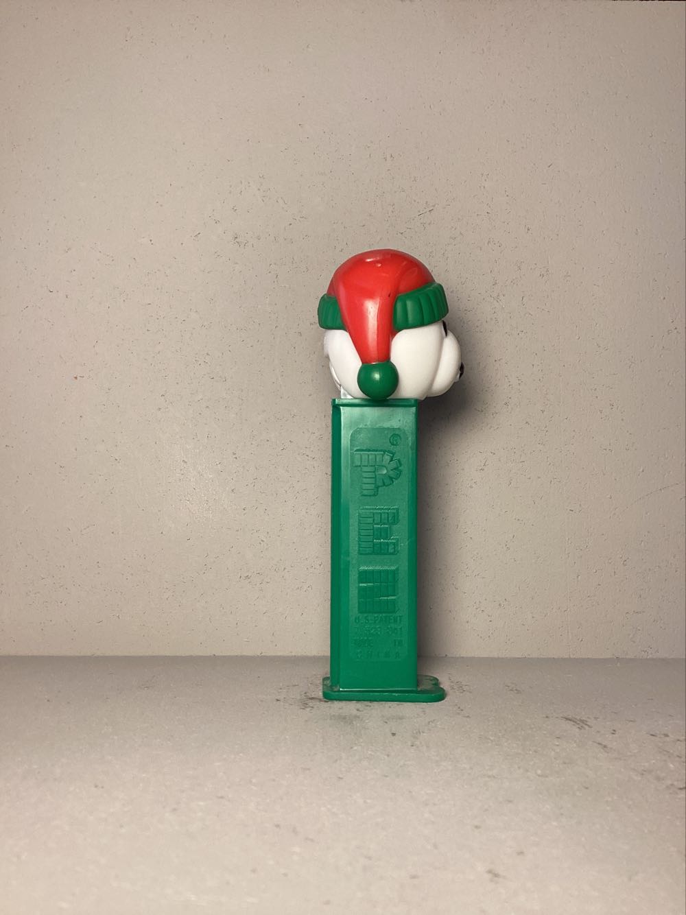 Christmas- Polar Bear B - Holiday pez collectible - Main Image 2