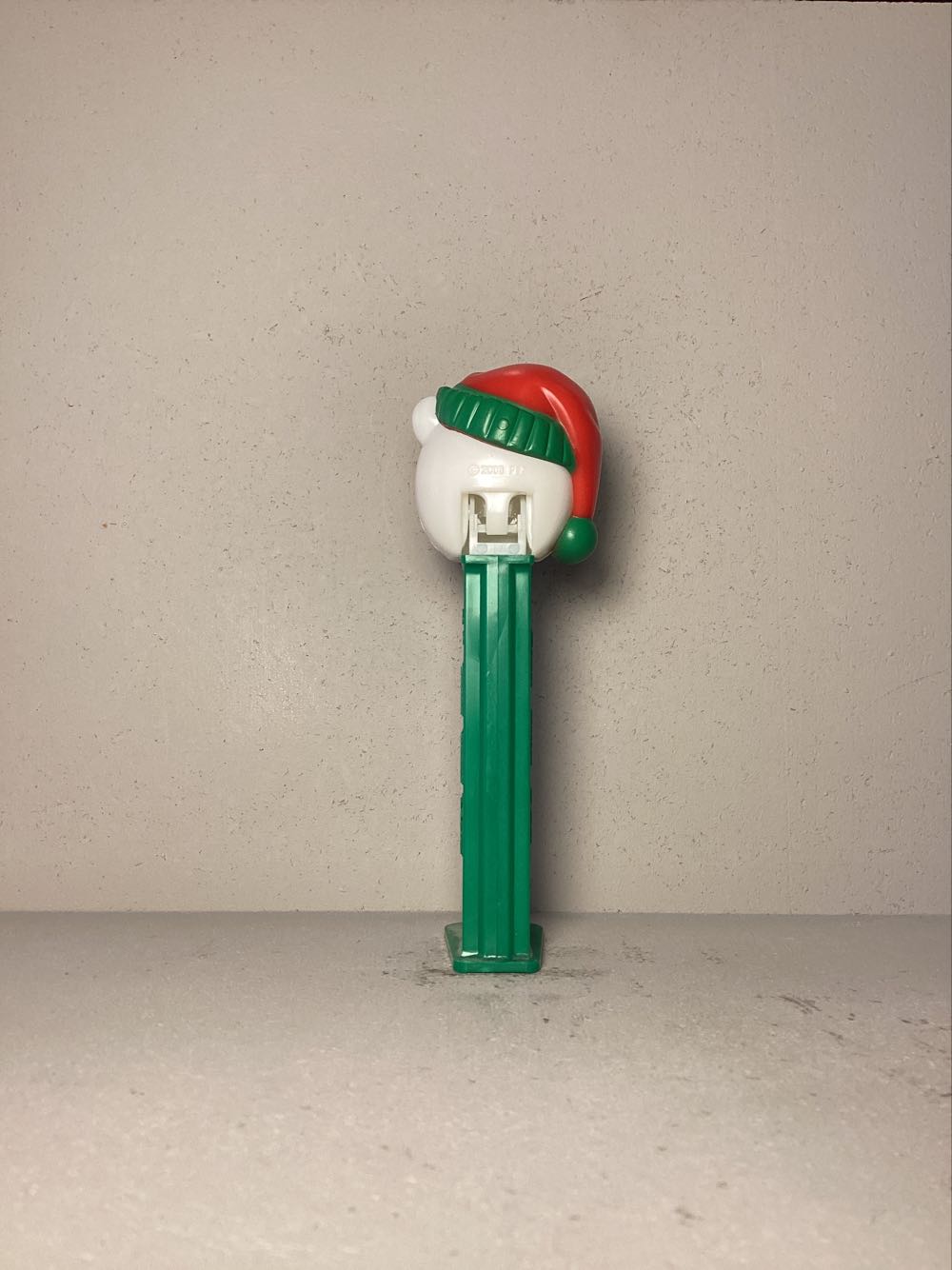 Christmas- Polar Bear B - Holiday pez collectible - Main Image 3