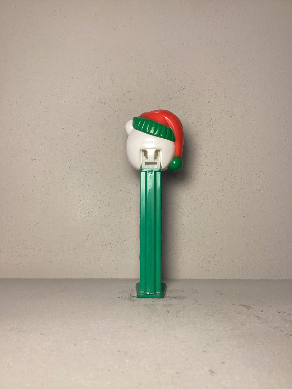 Christmas - Polar Bear B - Holiday pez collectible - Main Image 3