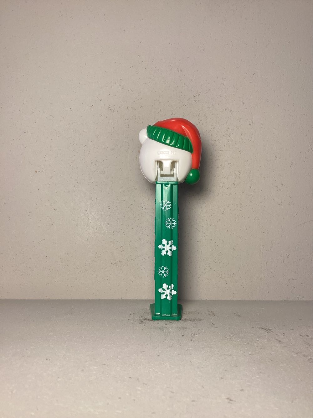 Christmas- Polar Bear B - Holiday pez collectible - Main Image 3