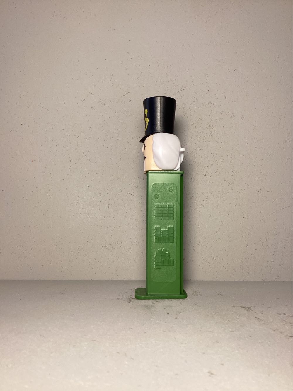 Christmas- Nutcracker - Holiday pez collectible - Main Image 4