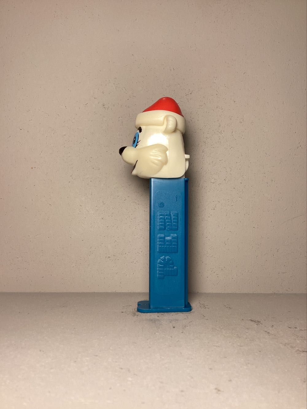 Christmas- Polar Bear A - Holiday pez collectible - Main Image 4