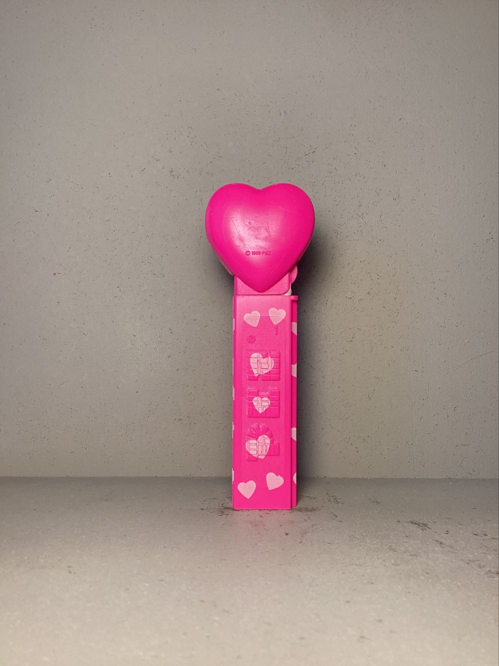 Valentine’s Day- Heart- UR Special - Holiday pez collectible - Main Image 3