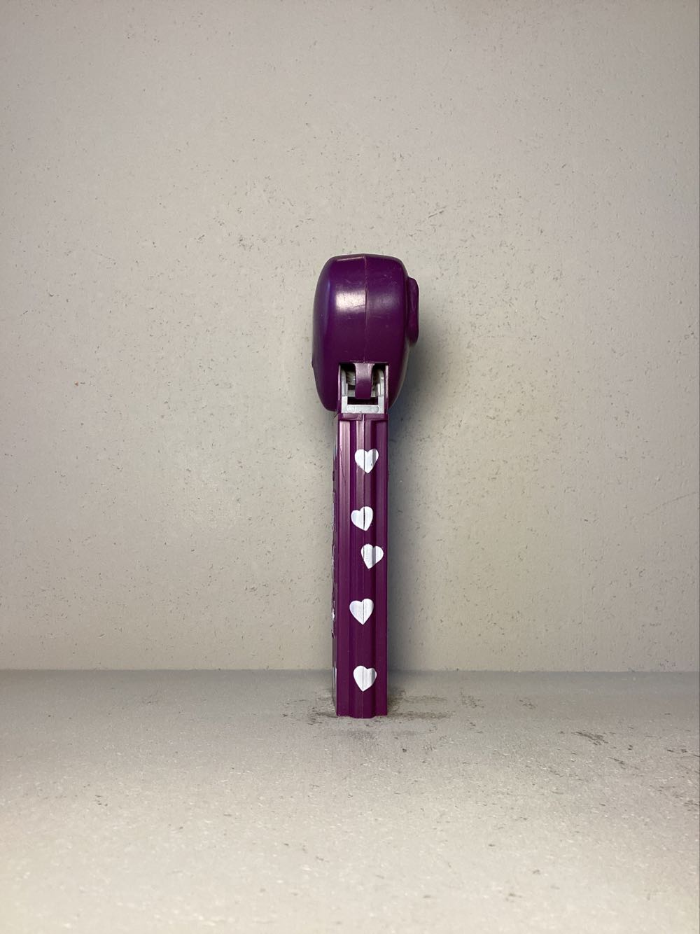 Valentine’s Day- Heart- Be Mine - Holiday pez collectible - Main Image 2