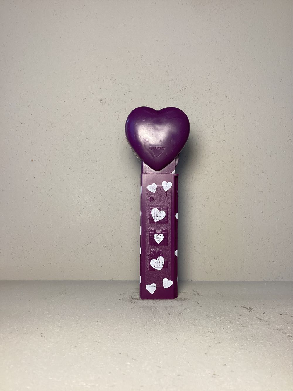 Valentine’s Day- Heart- Be Mine - Holiday pez collectible - Main Image 3