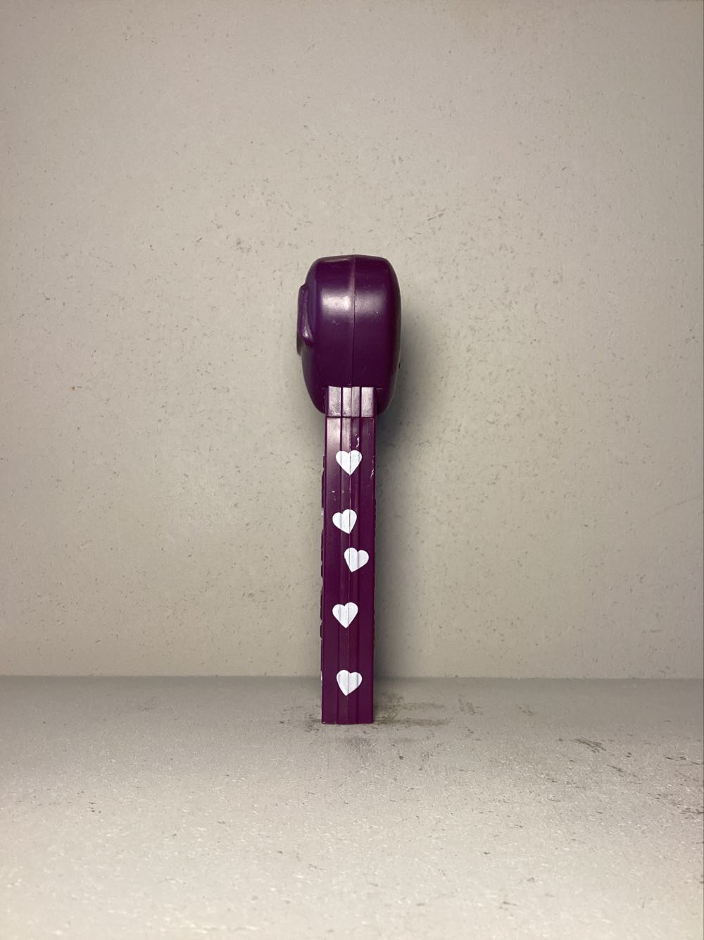 Valentine’s Day- Heart- XOXO - Holiday pez collectible - Main Image 4
