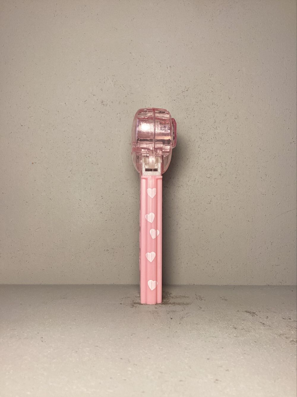 Valentine’s Day- Heart- XOXO - Holiday pez collectible - Main Image 2