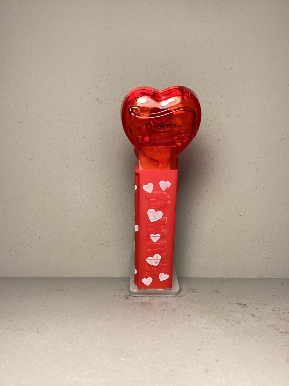 Mater Tow Truck with Headphones/Racing Flags