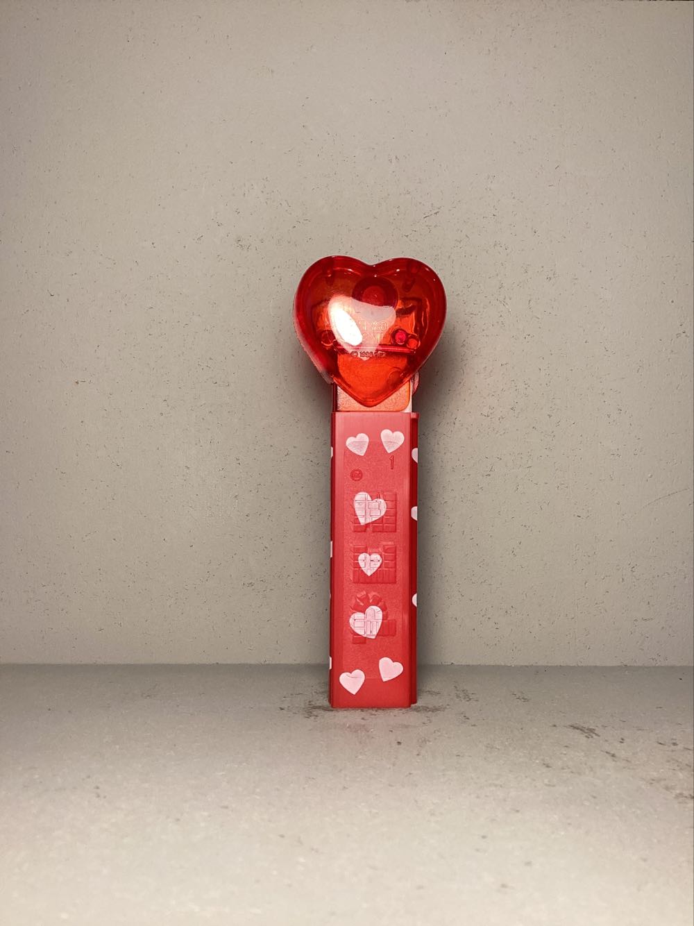 Valentine’s Day- Heart- Sugar Sugar - Holiday pez collectible - Main Image 3