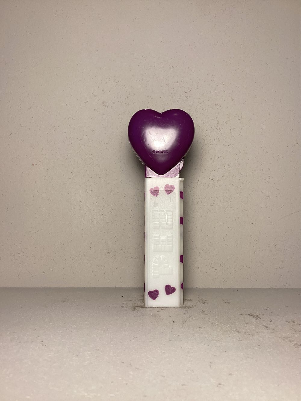 Valentine’s Day- Heart- UR Special - Holiday pez collectible - Main Image 3